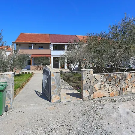 Luka-sauna & Jacuzzi Tatil Evi