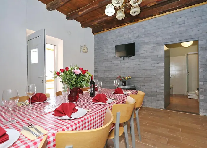 Luka-sauna & Jacuzzi Prázdninový dům Privlaka (Zadar)
