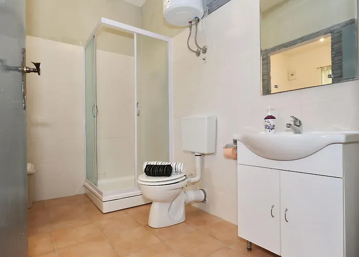 Luka-sauna & Jacuzzi *