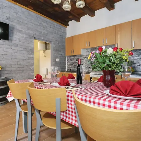 Hébergement de vacances Luka-sauna & Jacuzzi Privlaka (Zadar)