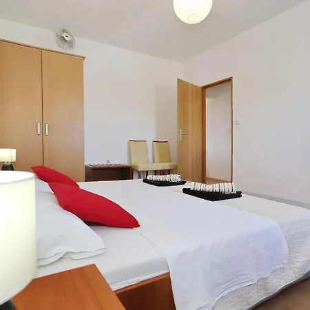 Luka-sauna & Jacuzzi Hébergement de vacances Privlaka (Zadar)