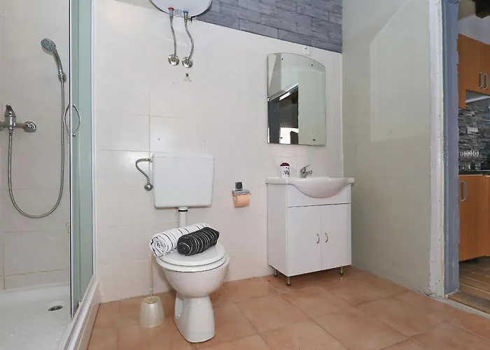 Luka-sauna & Jacuzzi Privlaka (Zadar)